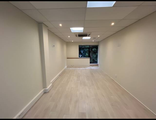 415.30M² OFFICE TO LET IN NEWLANDS